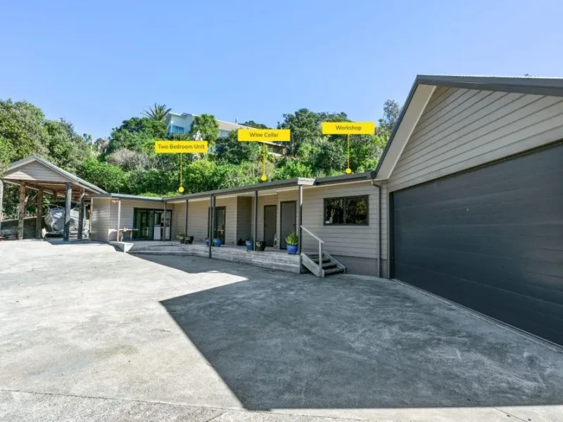 Dolphin Cove - Tutukaka Coastal Unit