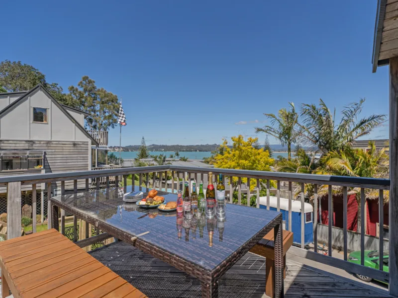 Whitianga Coastal Escape (5 bdrm)