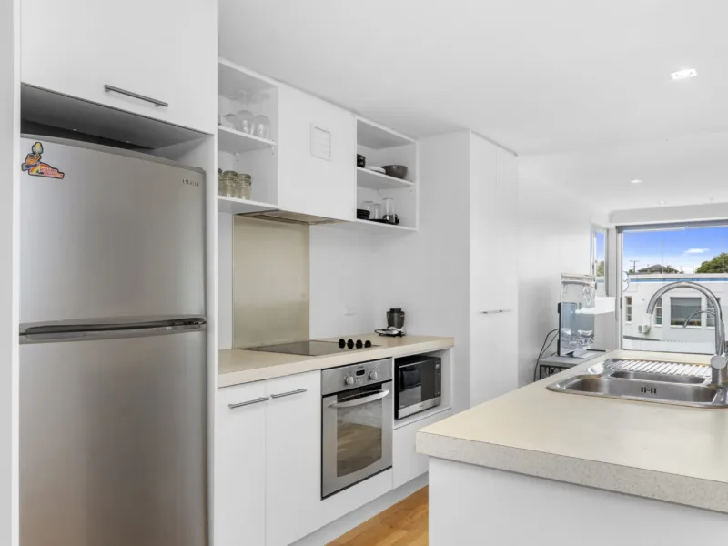 Sunny Apartment in Downtown Mount Maunganui