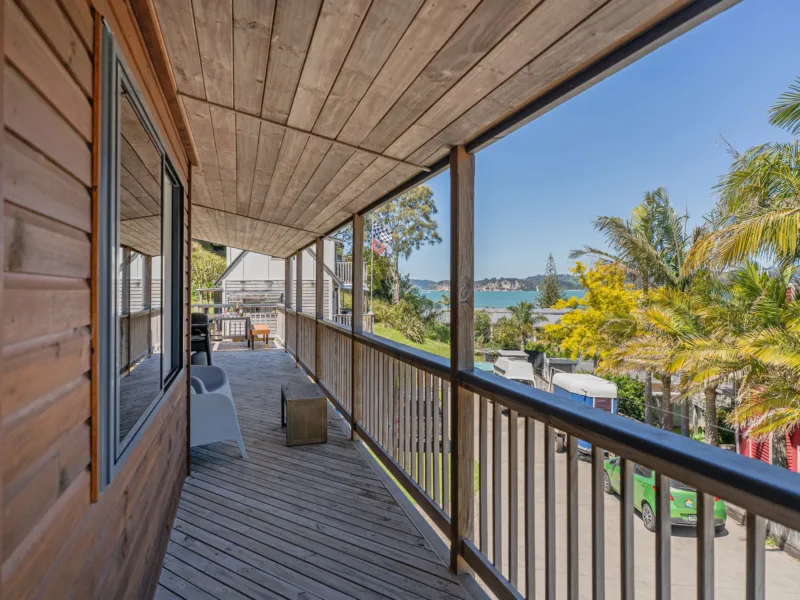 Whitianga Coastal Escape (5 bdrm)