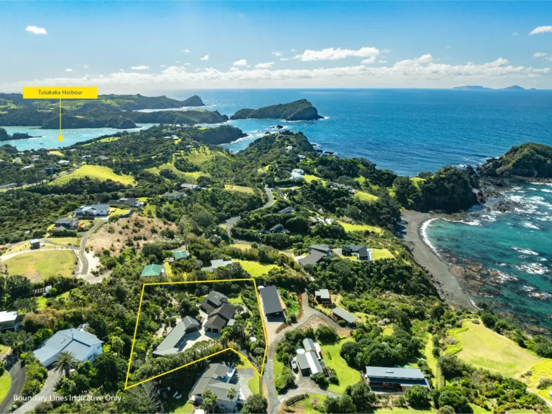 Dolphin Vista - a Relaxed Tutukaka Coastal Haven with Sweeping Ocean Views