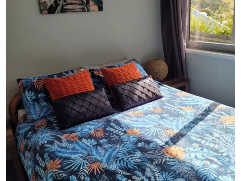 CBay Holiday Home - Spectacular 180˚ Views!