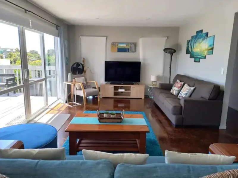 CBay Holiday Home - Spectacular 180˚ Views!