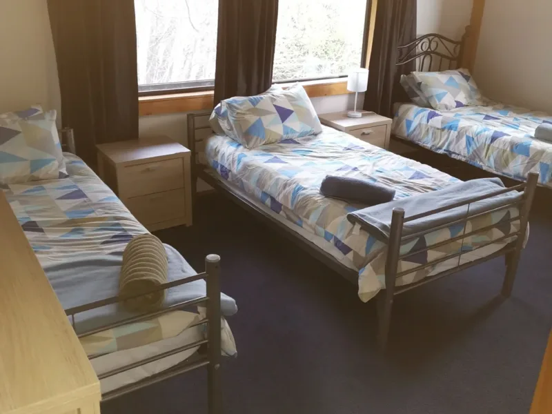 3 bedroom pet-friendly rural-feel close to town.
