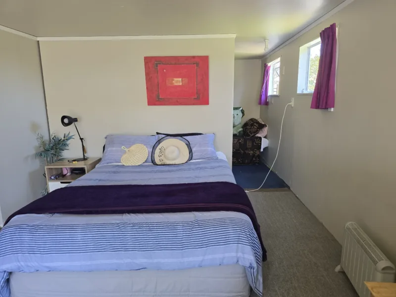 Beach Escape - quiet self catered private space