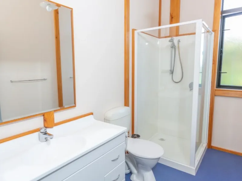 3 bedroom pet-friendly rural-feel close to town.