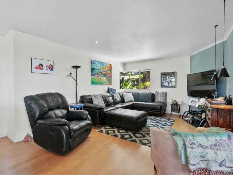 Dolphin Vista - a Relaxed Tutukaka Coastal Haven with Sweeping Ocean Views