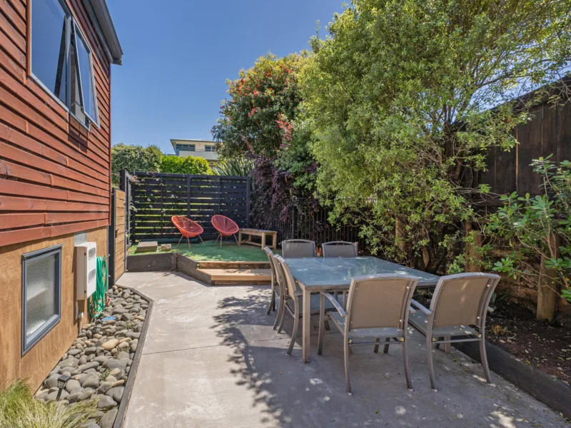 Whitianga Coastal Escape (5 bdrm)