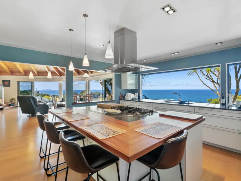 Dolphin Vista - a Relaxed Tutukaka Coastal Haven with Sweeping Ocean Views