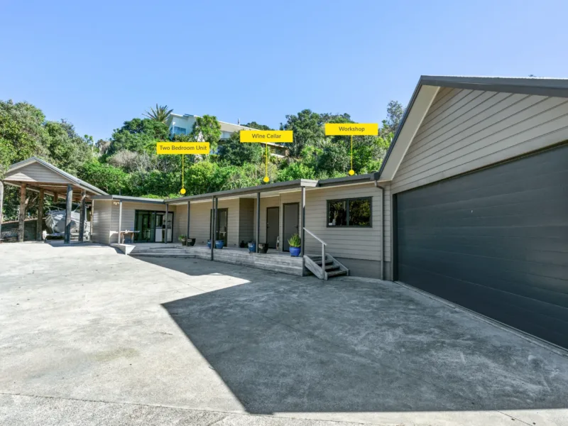Dolphin Vista - a Relaxed Tutukaka Coastal Haven with Sweeping Ocean Views