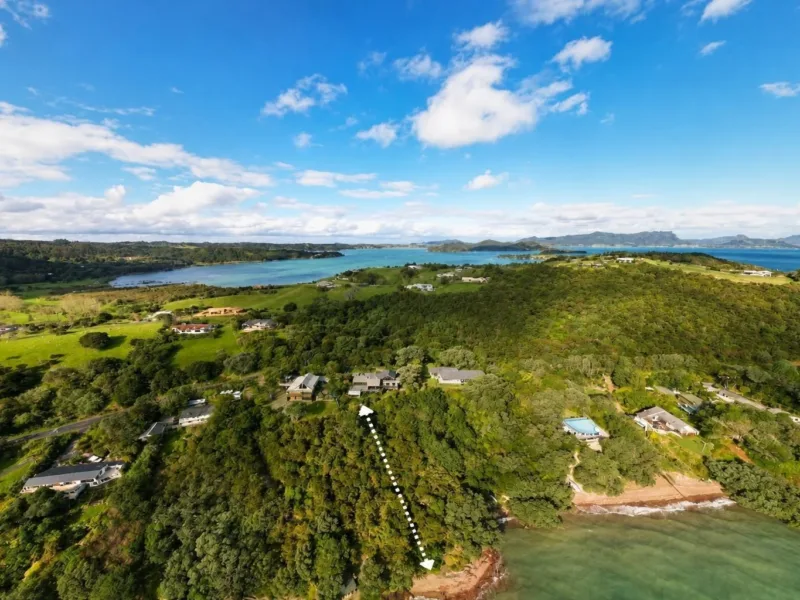 Manganese Point Beachfront Apartment in Citrus Grove