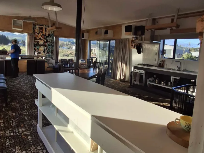 In8 DESiGN HUB Rural Retreat