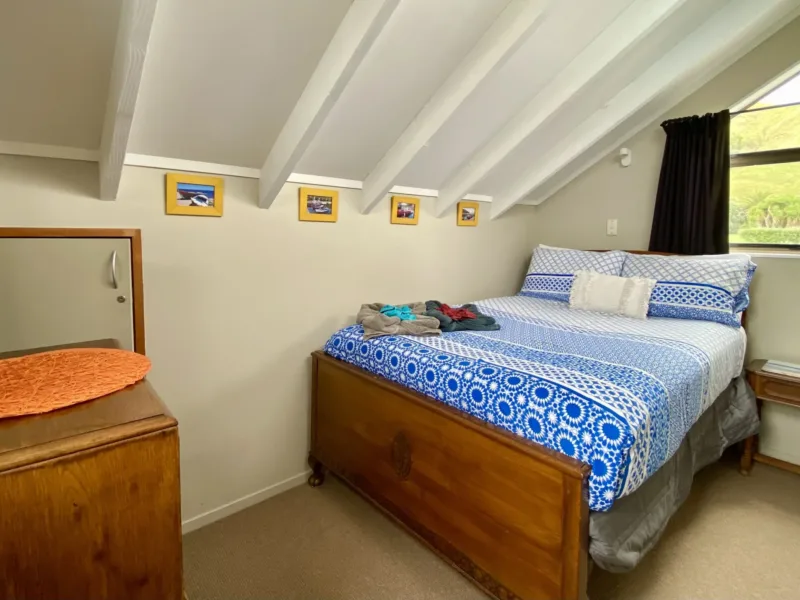 30 Seconds to the Beach: Wainui Beachfront Retreat