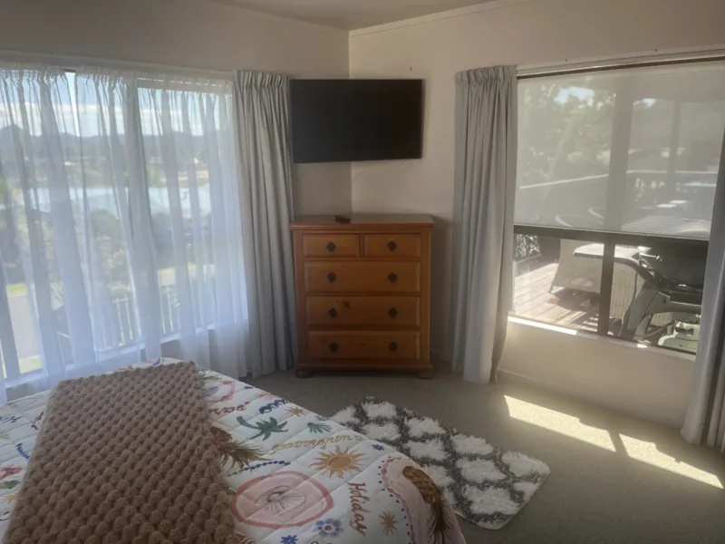 Whangamatā Coastal Elegance & Harbour Panoramas