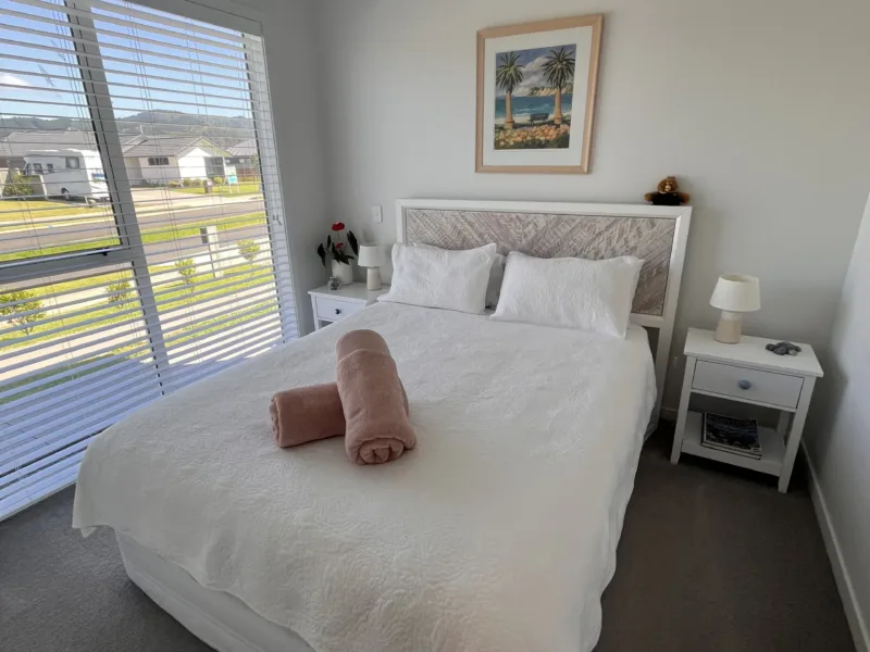 Pristine Waterfront Sanctuary in Whitianga Waterways