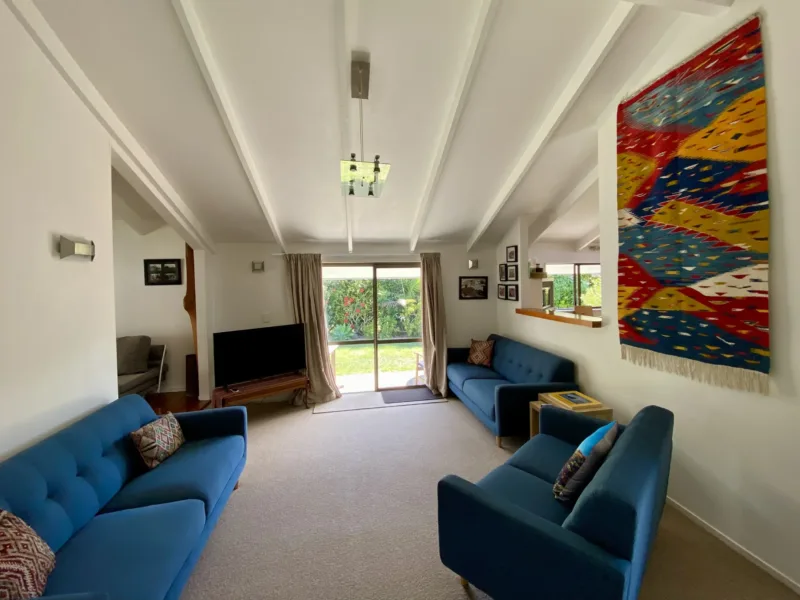 30 Seconds to the Beach: Wainui Beachfront Retreat
