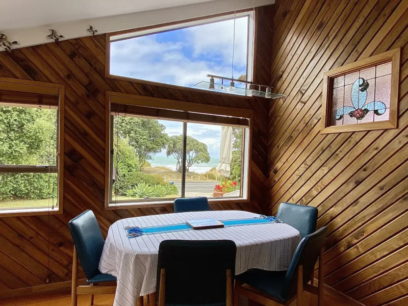 30 Seconds to the Beach: Wainui Beachfront Retreat