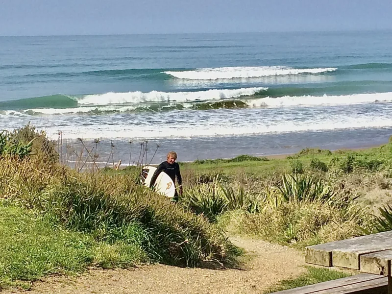 30 Seconds to the Beach: Wainui Beachfront Retreat