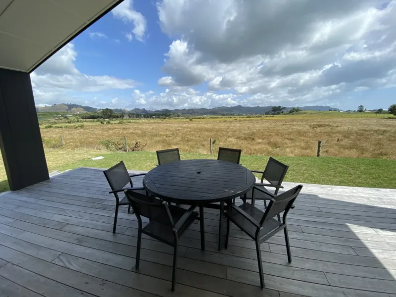 Relaxing Beach Getaway Overlooking Farmland