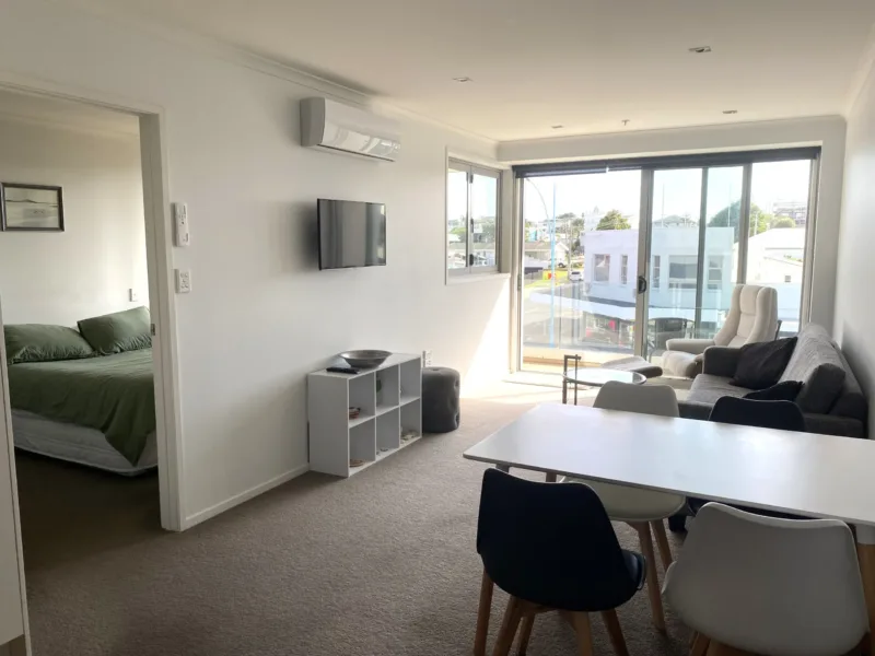 Sunny Apartment in Downtown Mount Maunganui