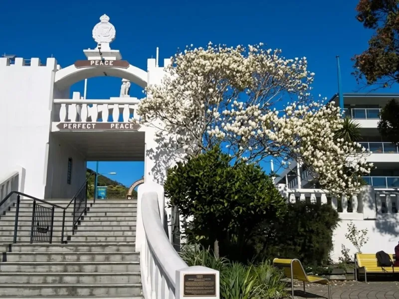 Robyn’s Nest – A Short Stroll to Town and Ferries